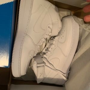 Nike Air Force 1 Mid - White Size 9